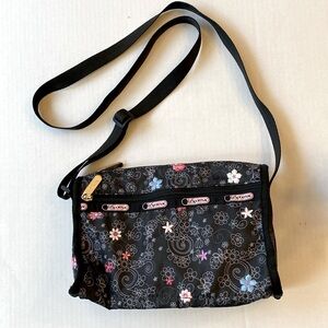 Le Sportsac Hawaii Exclusive Le Petit Bouquet Shoulder bag.  Embroidered flowers